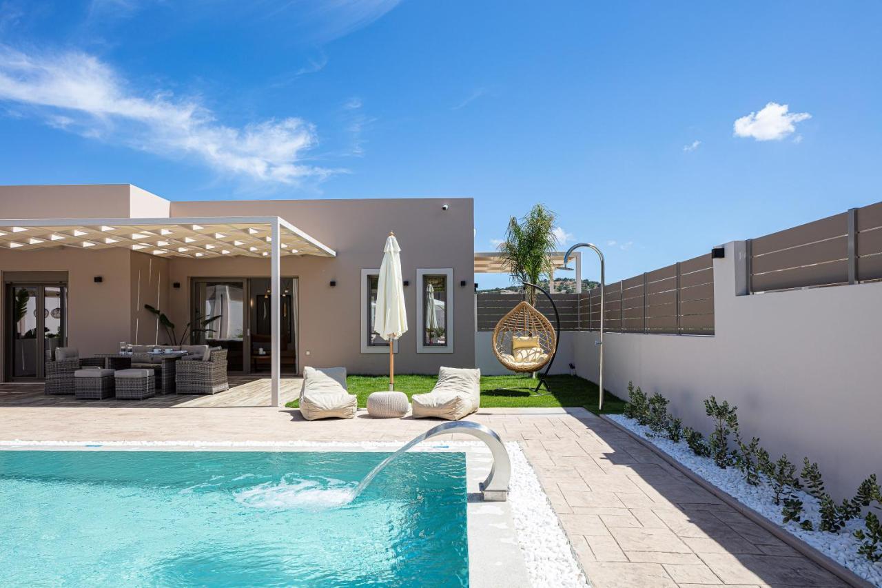 Koin Villa Sunset, With Heated Pool & Whirlpool, By Thinkvilla Perama  Buitenkant foto